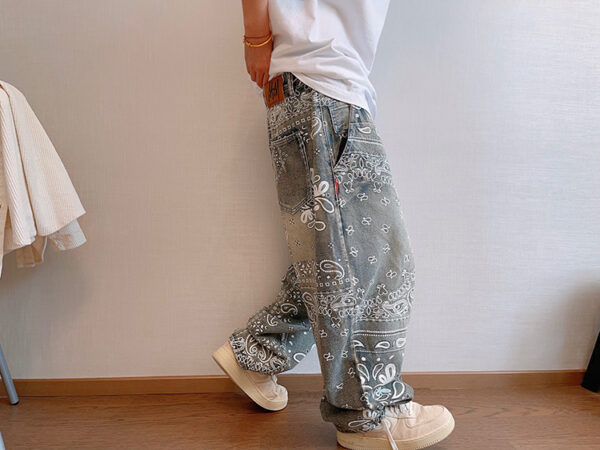 Retro Pu Shuai Worn Looking Washed-out Cashew Flower Loose Profile Jeans For Men - Image 7