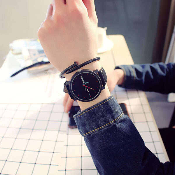 Student men and women couple watches - Image 4