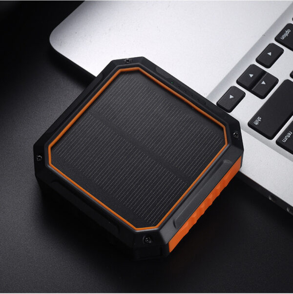 Solar Outdoor Mobile Phones Come With A Four Wire Power Bank - Image 7