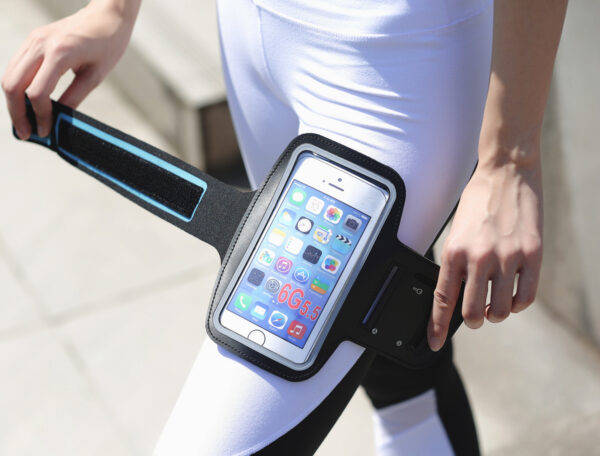 Sports Outdoor Fitness Mobile Phone Arm With Touch Screen Bag - Image 3