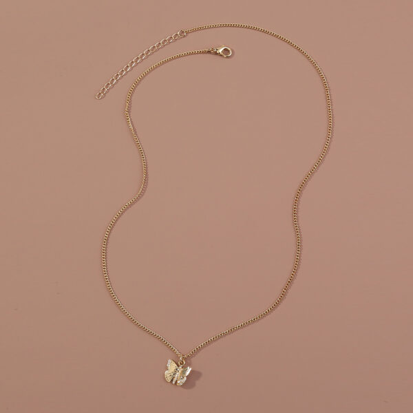 European and American net red necklaces hot-selling gold necklaces, personalized wild small butterfly metal pendants, retro necklaces - Image 5