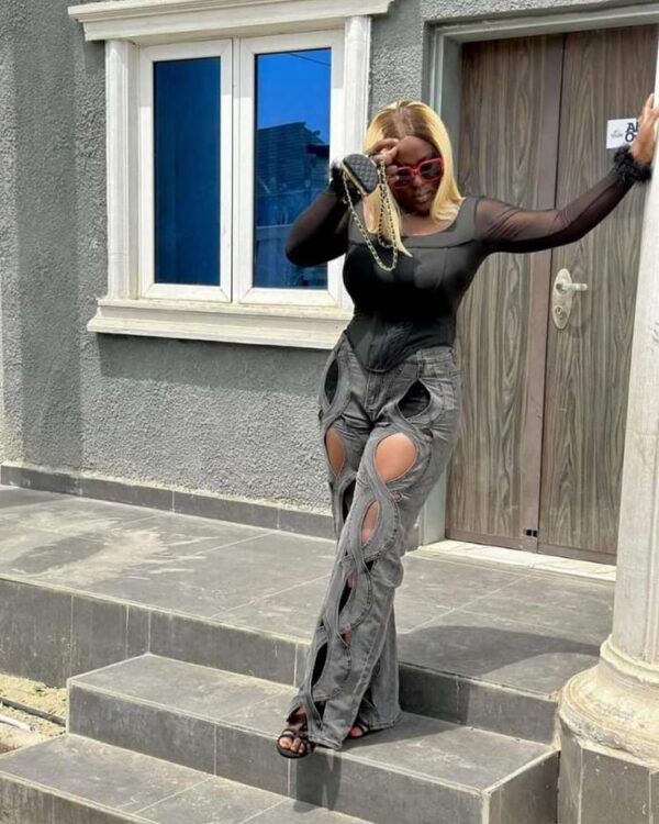 Casual Love Twist Jeans For Women - Image 3